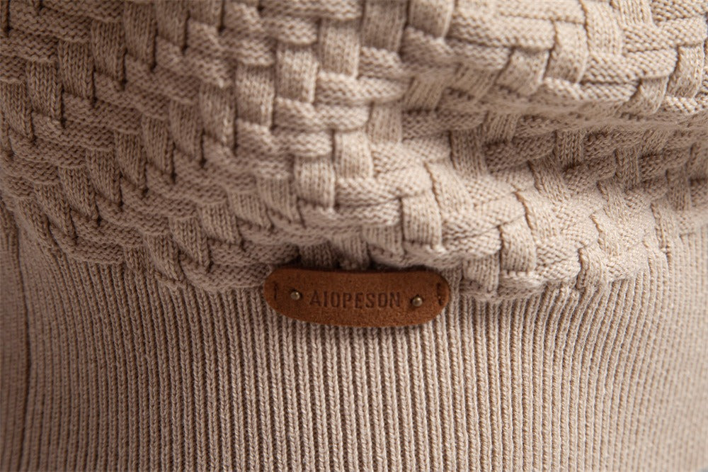 Men’s Slim Fit V-Neck Sweater